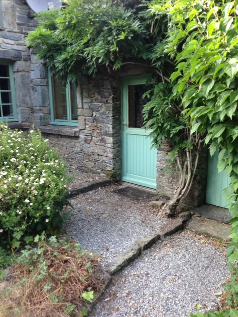 Gite L'Evasion, shared pool, near Guérlédan - Image 1