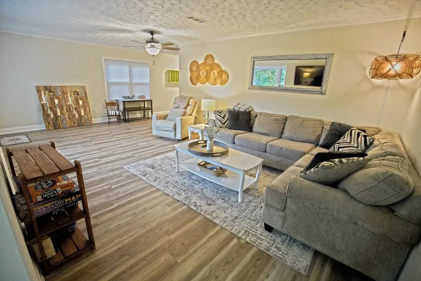 The Lakefront Deckhouse/Near Ft. Moore - Image 1