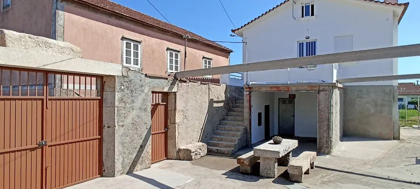 ”Casa Nana” vacation home in O Rosal - Image 1