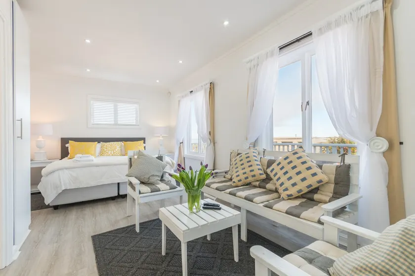 Rinkink Beach House - Image 1