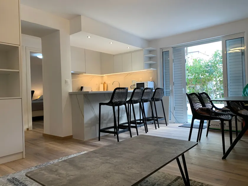 LIVAS Athens Voula garden bungalow - Image 1
