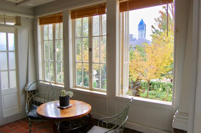 Suite O4W - Image 1