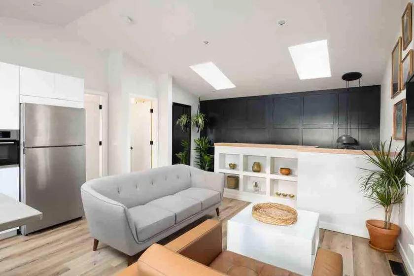 Main Str + Riverside | Dining | Sleeps 6 |1.5 bath - Image 1