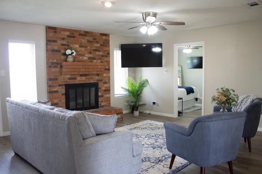 Lodge at Waco Lane - Image 1