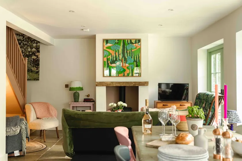 Coach House; interior designed Cotswold retreat - Image 1