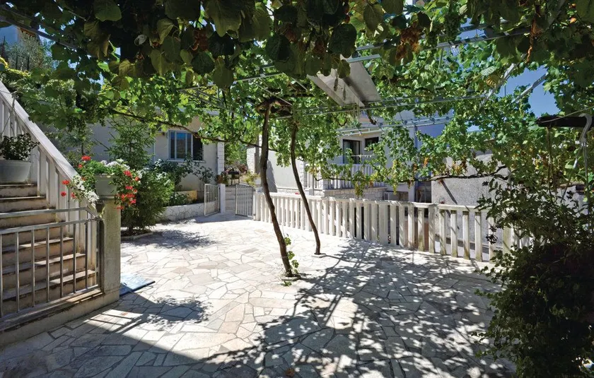 Sweet and cosy apartment SOVULJ - Image 1
