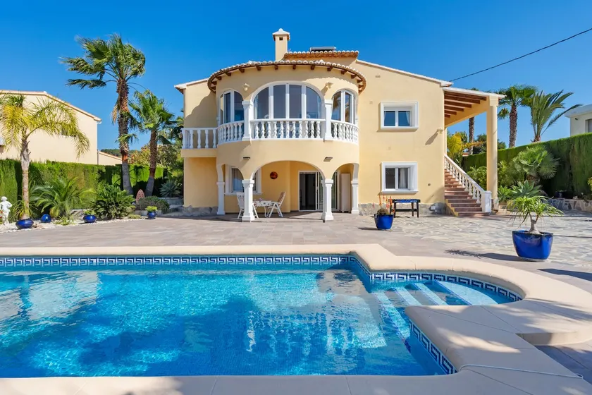 Calpe Pool Villa Near Beach - Image 1