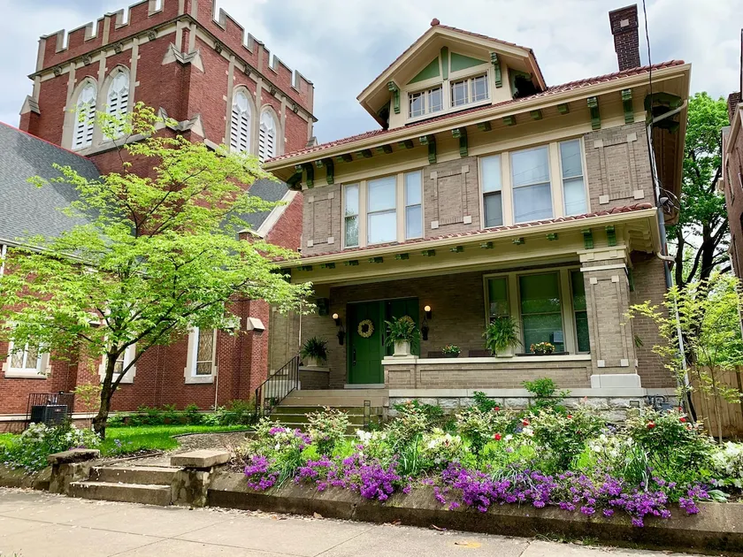 The Kentucky Rose-Old Louisville 4BR/2BA - Image 1