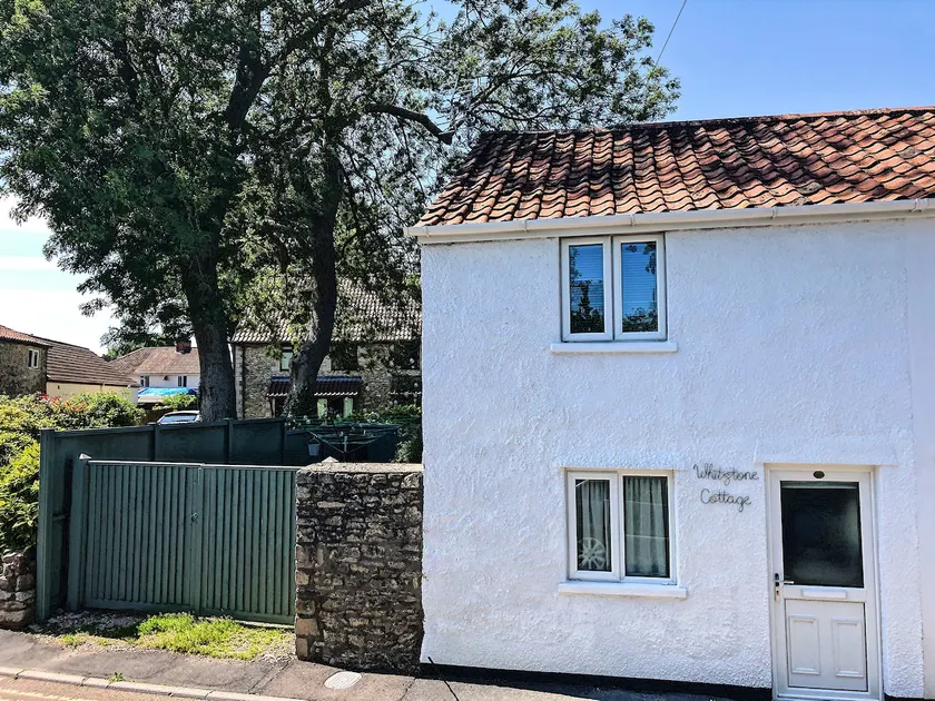 Romantic 18th Century Boutique Somerset Cottage - Image 1