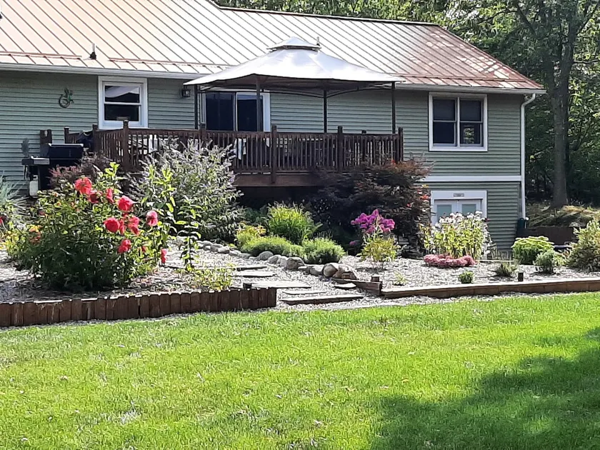 Oasis Acres - Nature Retreat by the Lakes - Image 1
