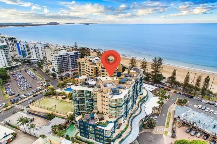 Beachfront Mooloolaba Apartment- 7th Floor in the Landmark Resort - Image 1