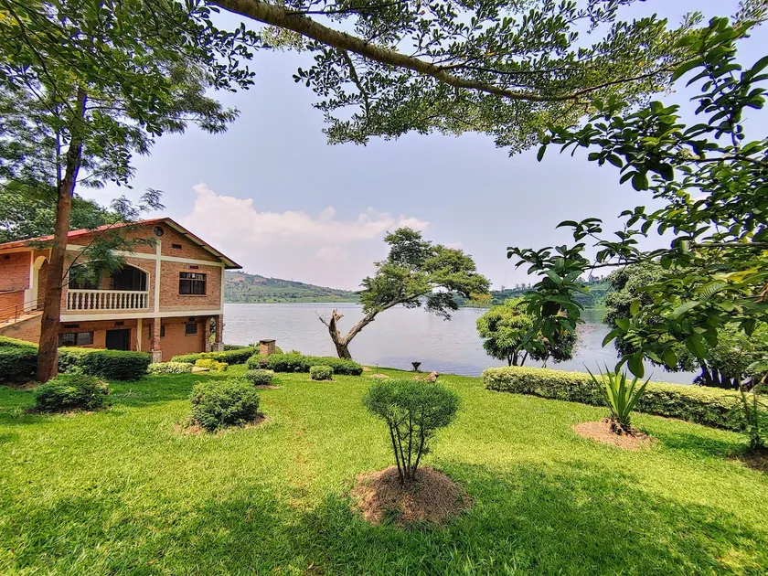 ”Umuko” Cottage on the shores of Lake Muhazi - Image 1