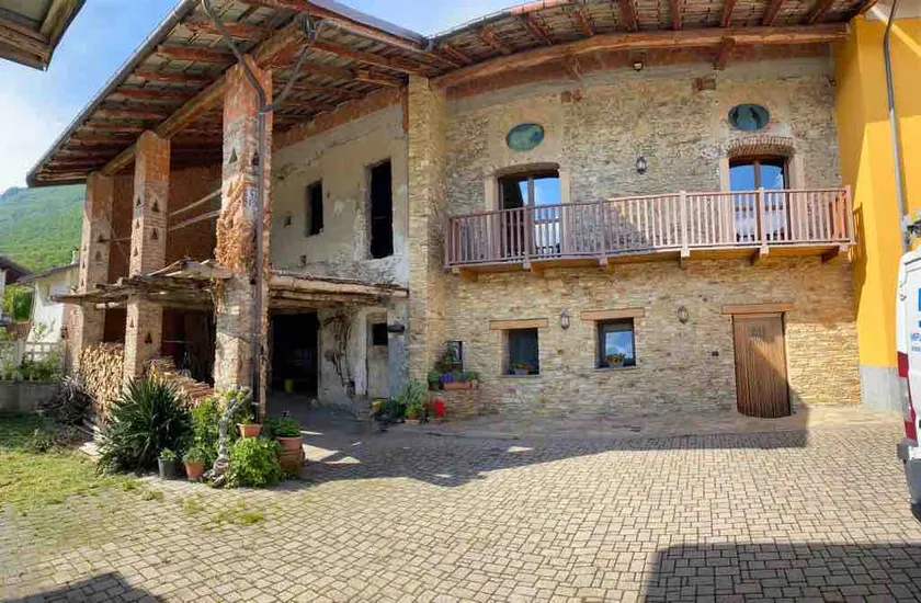 Mountain house Fraz.S.Lorenzo - Image 1