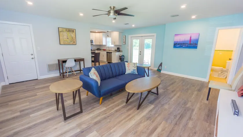 Modern Bungalow| Centrally located - Image 1