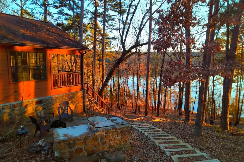 Cozy Cabin w/ Lake Access, High-Speed Wi-Fi, BBQ - Image 1