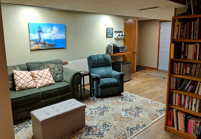 Centrally Located Guest Suite - Image 1