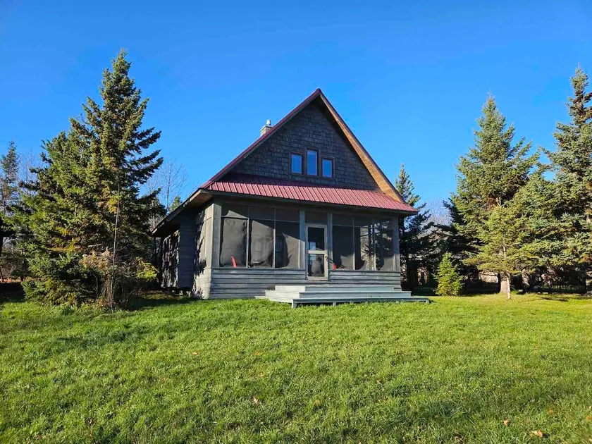 Brickyard Lakeside Retreat - Image 1