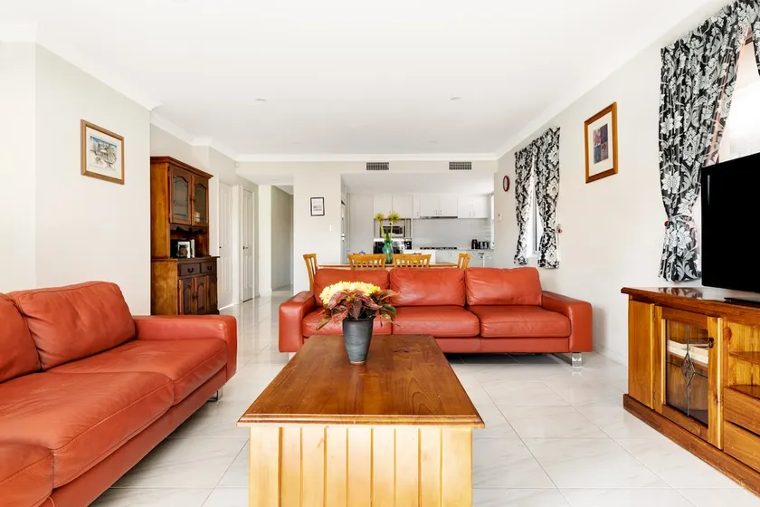 Brand New House in Central Location For Non Smokers Only - Image 1