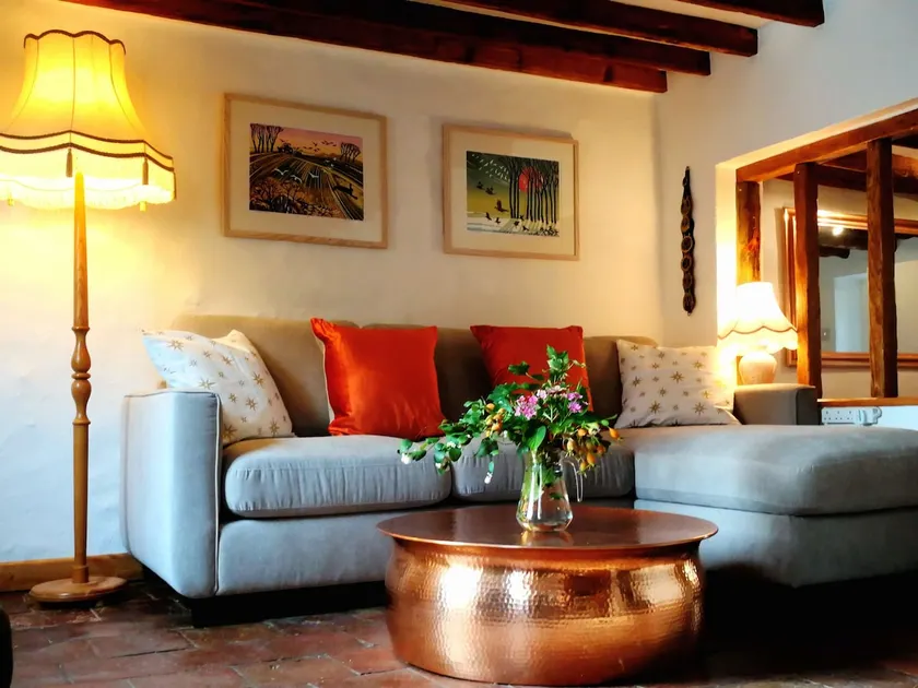 Number 7 - Your cosy and stylish place in Norfolk - Image 1