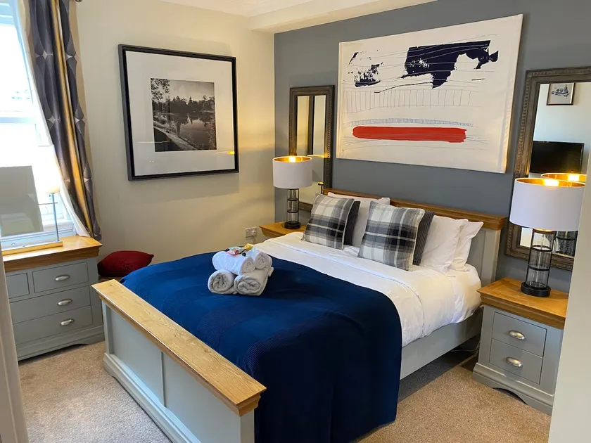 2 Bed Ground floor Apartment with parking - Image 1