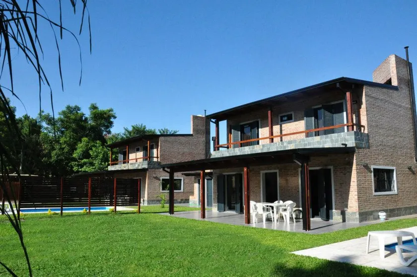 Los Pinos Duplex - Image 1