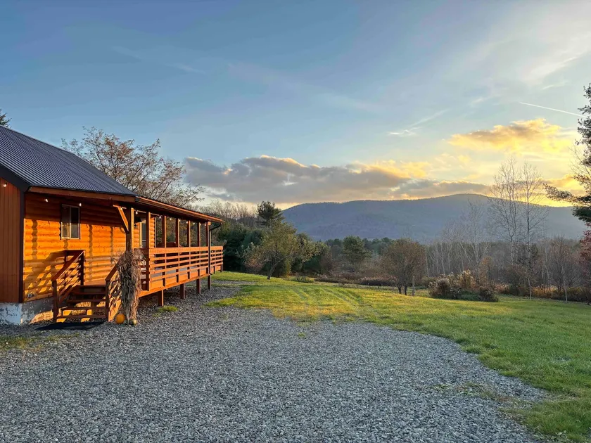 Hillside View Cabin Retreat in Stamford, NY - Image 1