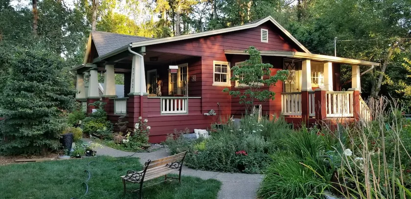 Hidden Garden Cottage - Image 1
