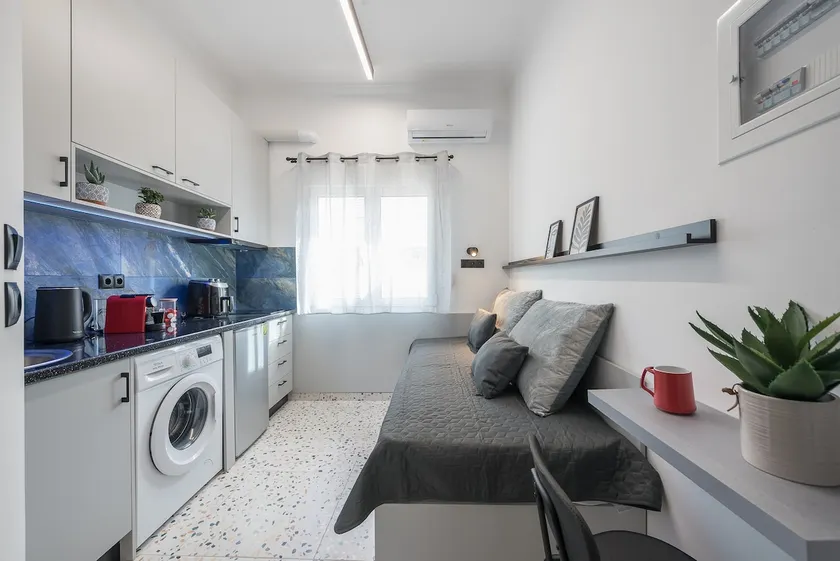 Tiny Apartment(12sqm) in Ilion close to Petroupoli - Image 1