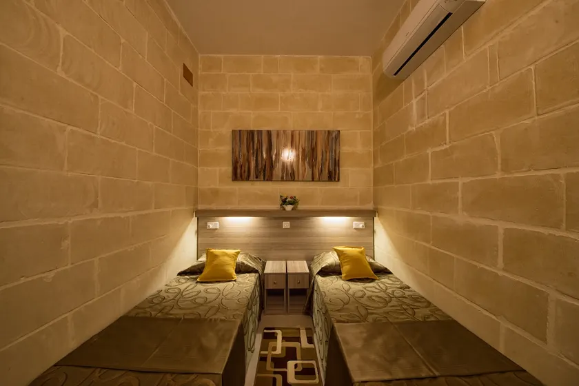 Quayside Apartments - First Floor Seaview - Image 1