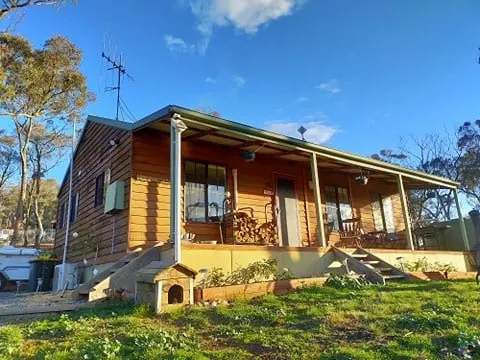 Ophir Valley Cabins- Apple Tree Cottage - Image 1