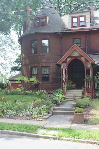 Loft - Queen Anne Row House in a historic district - Image 1