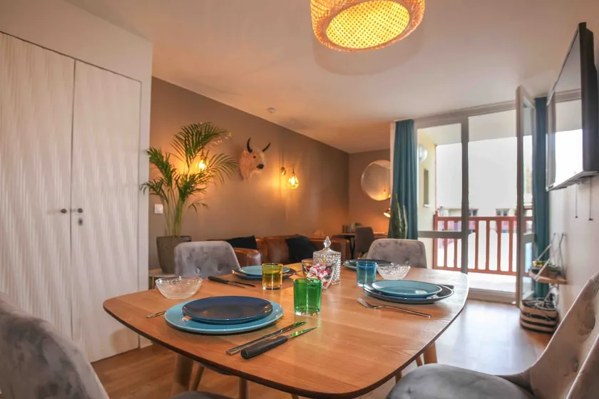 Apartment with heated pool, wifi, parking - Image 1