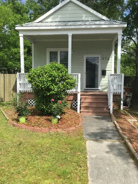 Cottage confortable une belle 2 chambres 276, rue Bohn.  Vous allez l'adorer! - Image 1