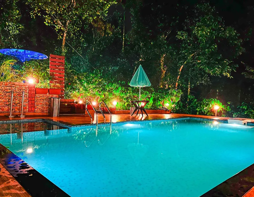 ”Brookview”- Tranquil Coffee Chalet with Pool 2BR - Image 1