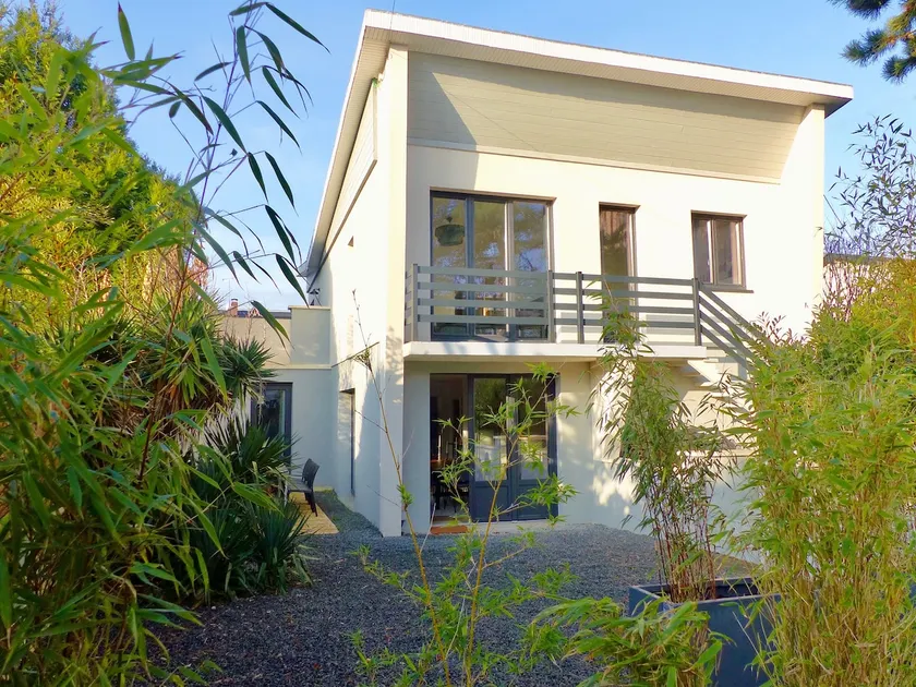 Moderne villa tæt på stranden - Image 1