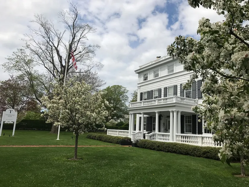 Topping Rose House - Image 1