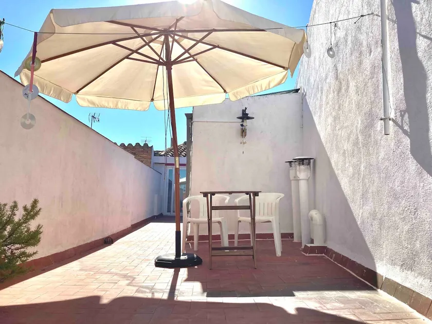 Casa Taller en Penelles - Image 1