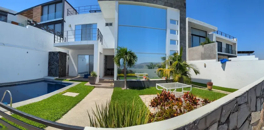 Entire house for large family, in private! - Image 1
