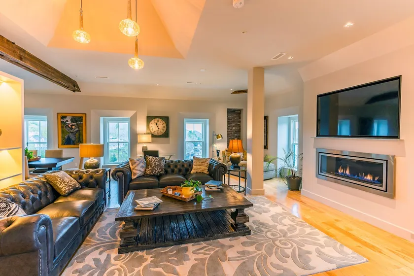 Luxe Penthouse Retreat - Harbor Views, Downtown - Image 1