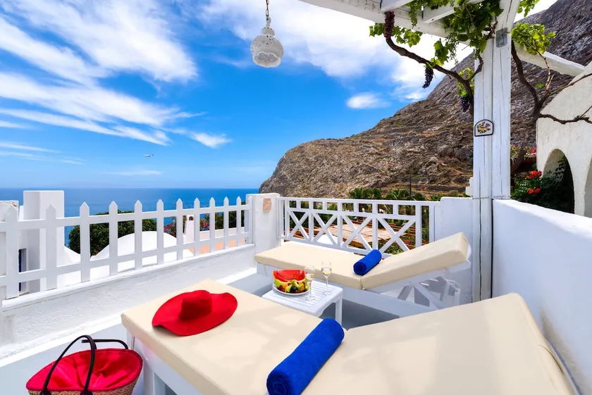 Ifijenia's beach house - Image 1