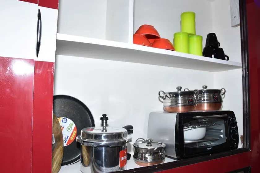 Executive 1BHK Near AIG Hospital & IT Hub - Image 1
