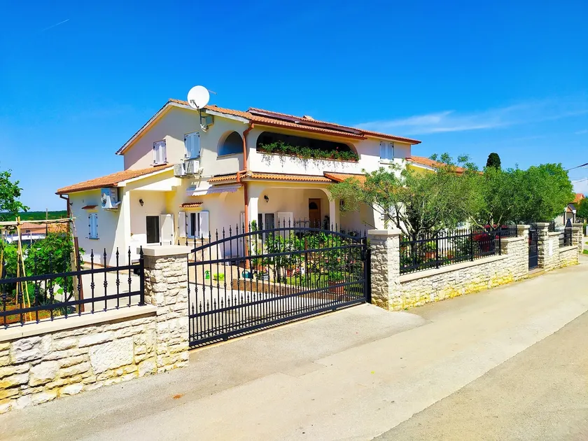Kuća za odmor - apartman Vito - Image 1