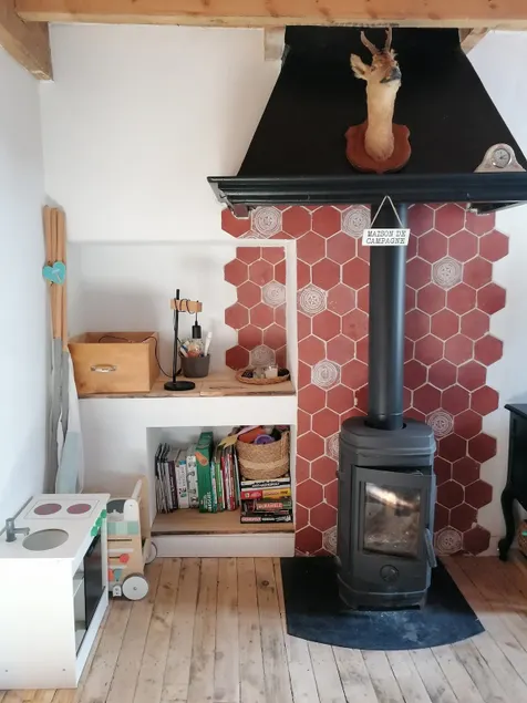 Family home at the center of all activities - Image 1