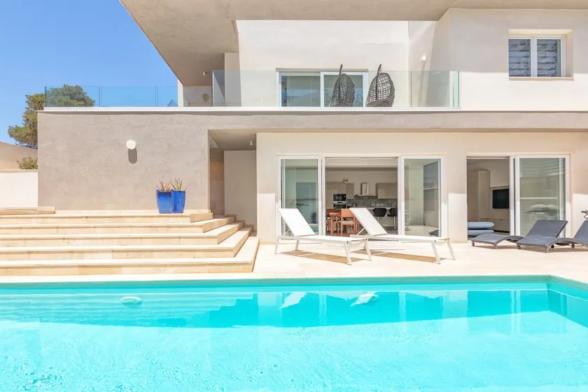 Luxury 3-br unit with a private pool (not shared) - Image 1