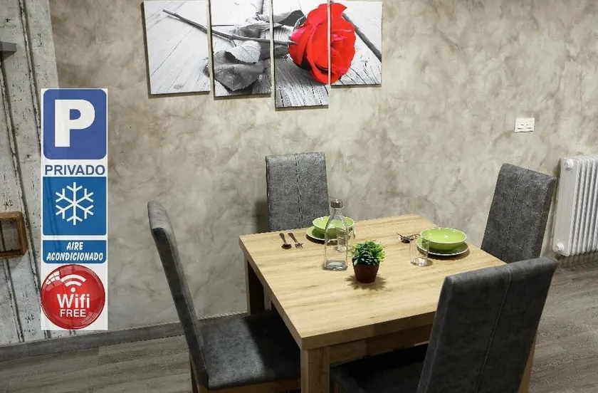 Beautiful Studio ”La Muralla” Parking, Wi-Fi, A/C - Image 1