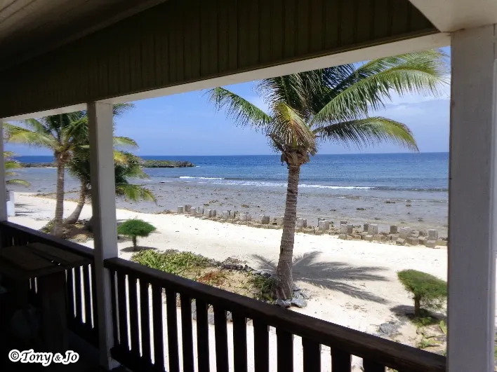 Utila's Reef Point Beach House - Image 1