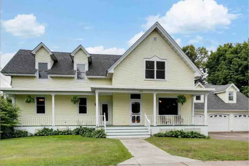 Dr Combacker’s Historic 1880s Home - Image 1