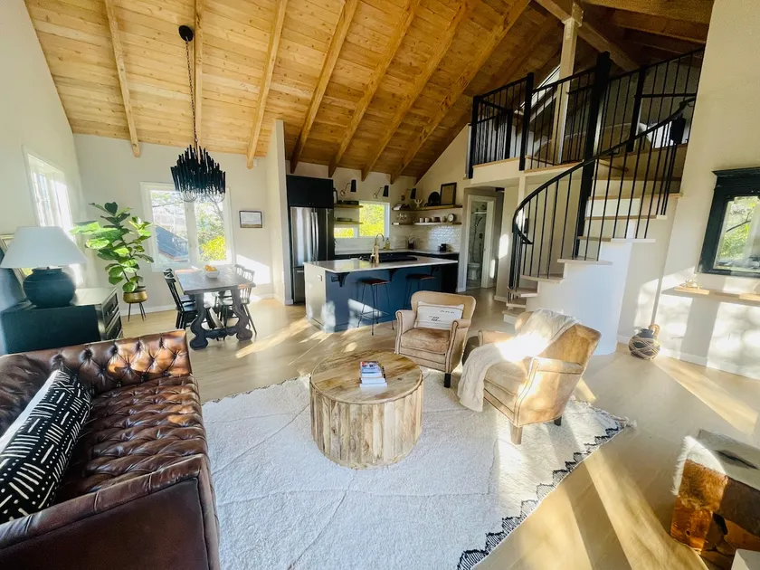 Walk to Downtown Sebastopol * Luxe Vacation Living - Image 1