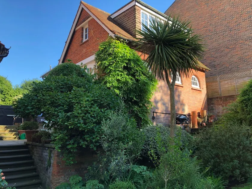 Clive House, Portsmouth Road, Esher, KT10 9LH - Image 1