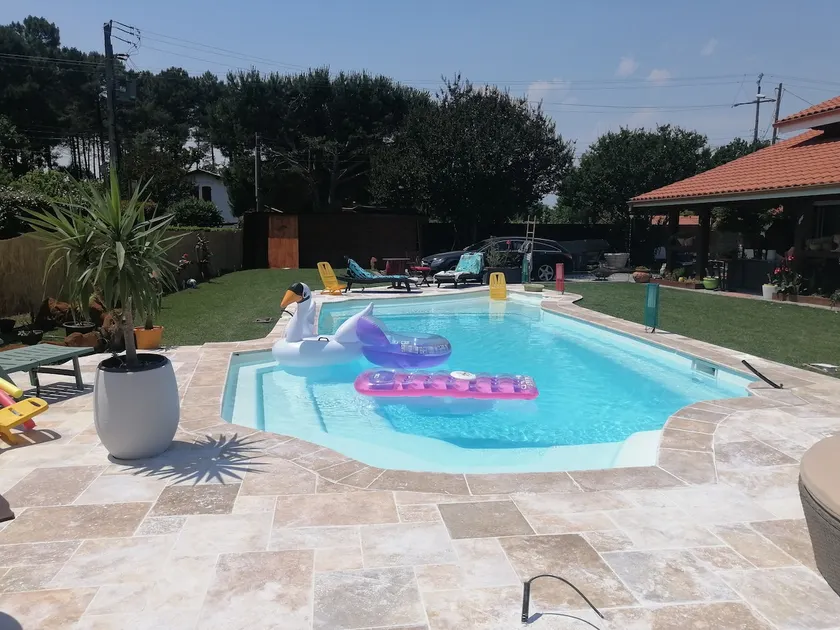 VILLA KEYRA, 12M pool, 10 PEOPLE, NEAR THE LAKE - Image 1